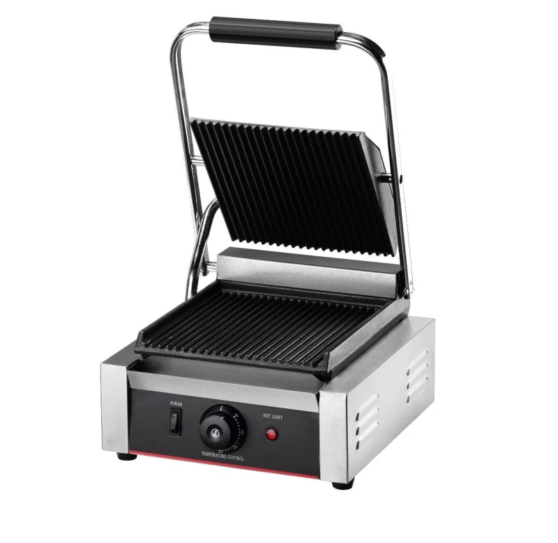 ტოსტერი მთლიანად დაზოლილი ზედაპირით  HEG-811